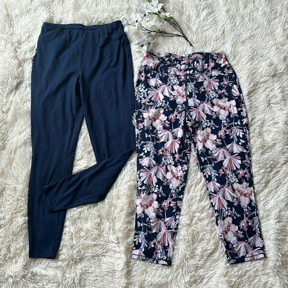 Wonderly Stretch Yoga Capri Pants Size Medium Floral & Navy Blue - Picture 1 of 5